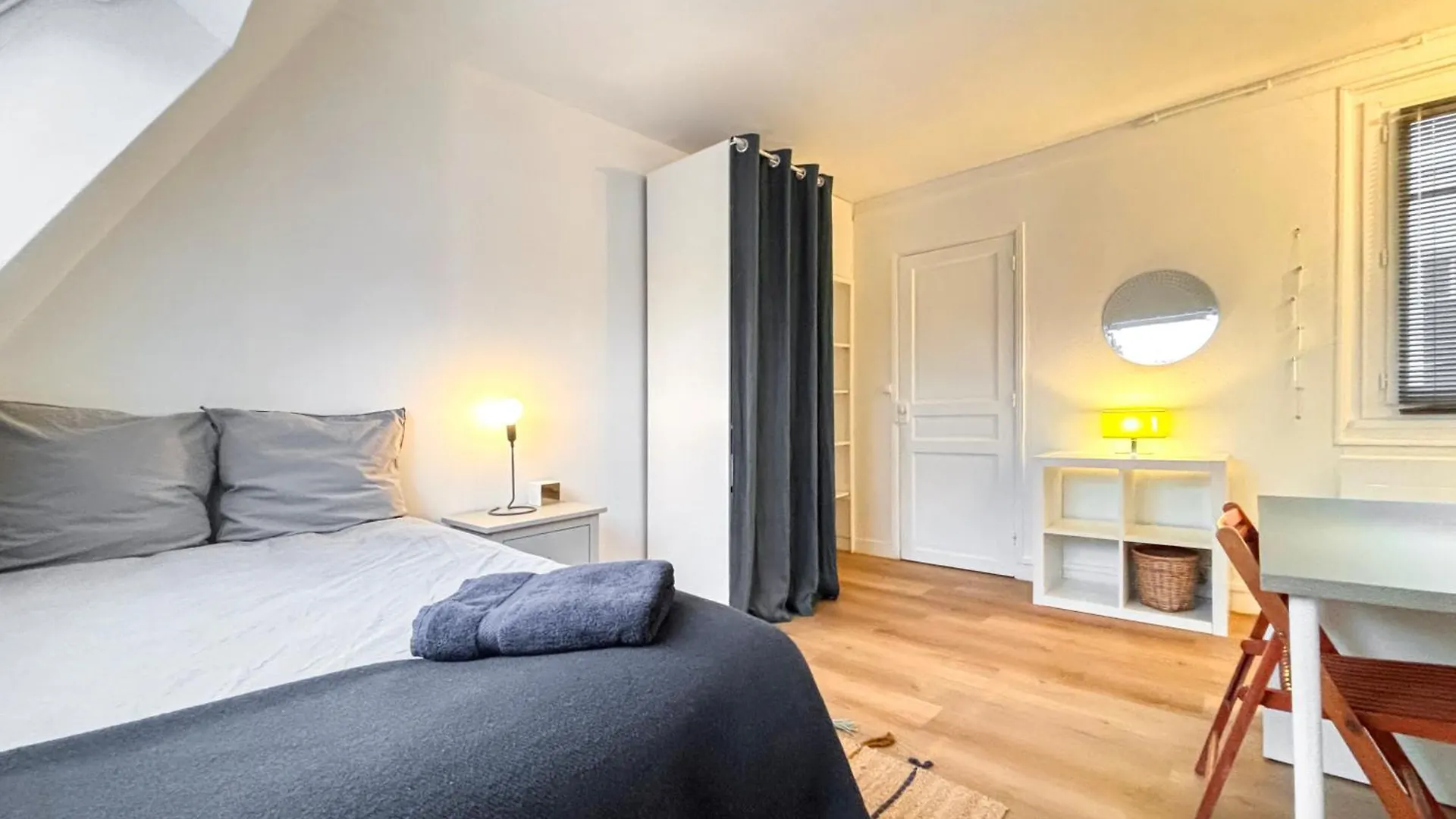 Apartment Studio Dans Le Quartier Des Martyrs Paris